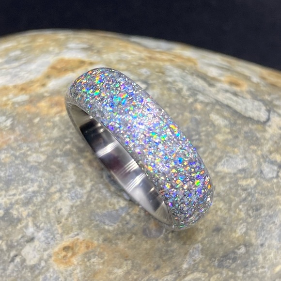 DiamondCast beautiful ring made with real diamonds - Picture 3 of 4